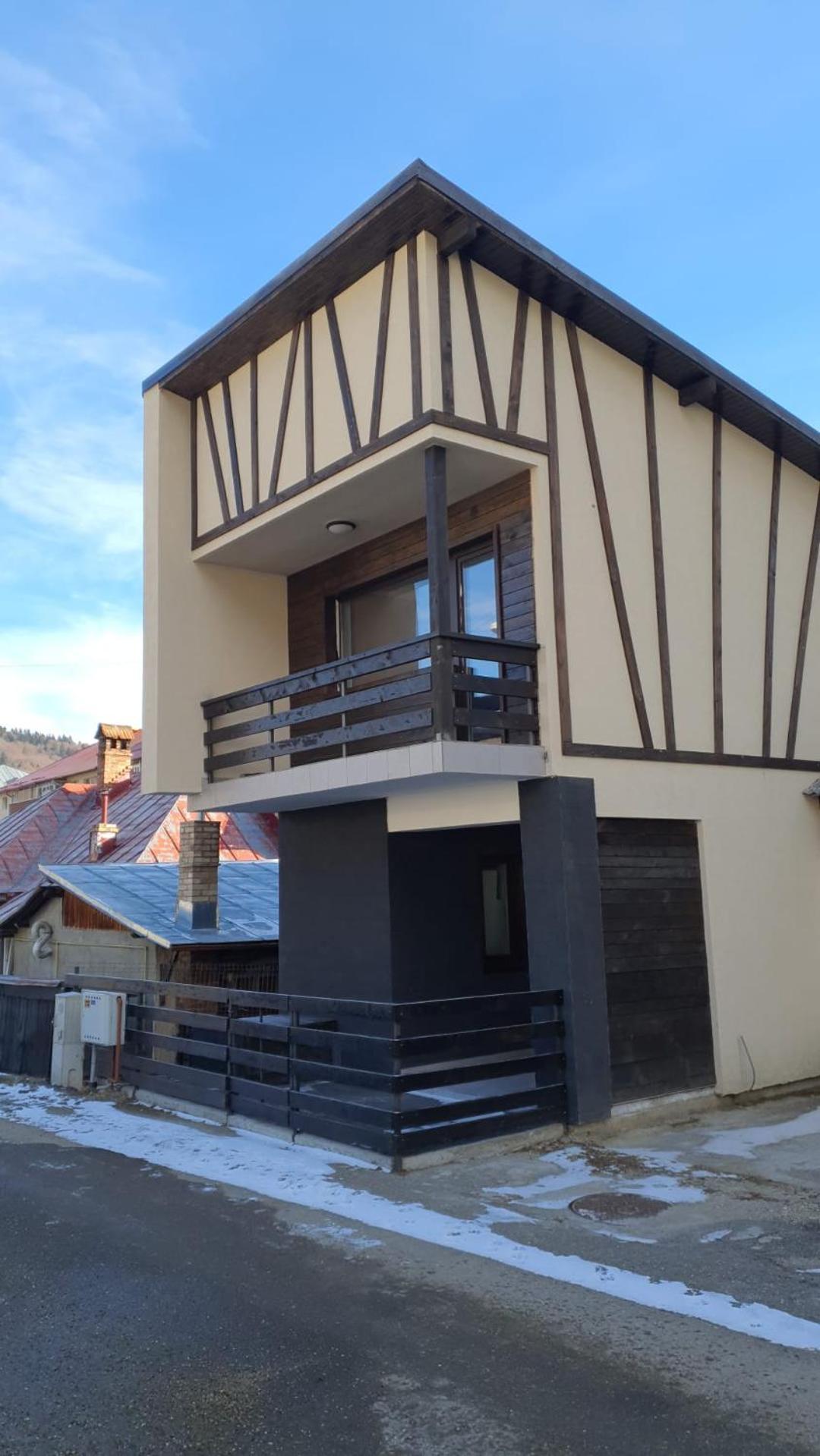 Villa Casa Ama Buşteni Exterior foto